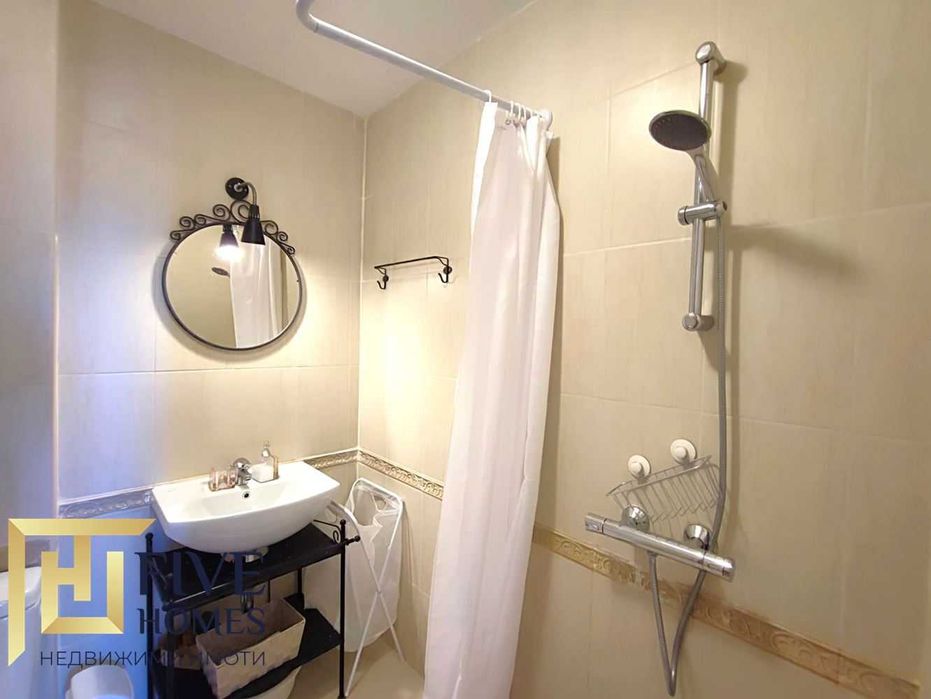 Продава се Двустаен апартамент в Бургас, Център - 62 кв.м за 1533 €/кв.м - Снимка #8