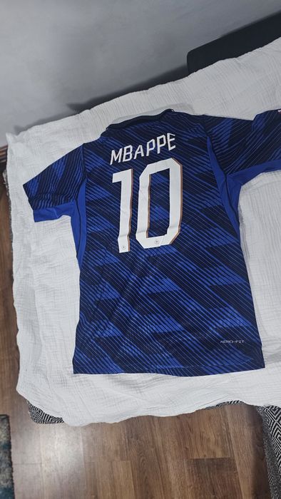 Tricouri mondial