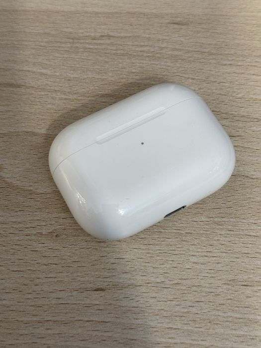 Apple AirPods Pro (1st Gen)
