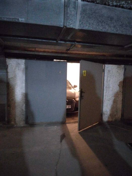 Давам гараж под наем