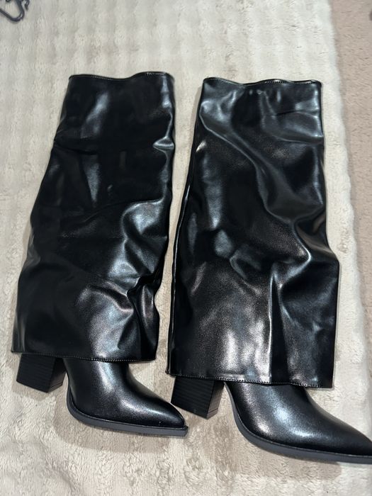 Ботуши със ток.Чисто нови са не с използвани