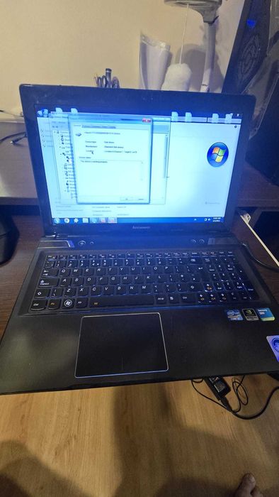 Laptop Lenovo Y580 taste luminoase I7 procesor toc si incarcator