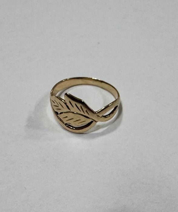 Златен пръстен 14K 585  2.21 гр