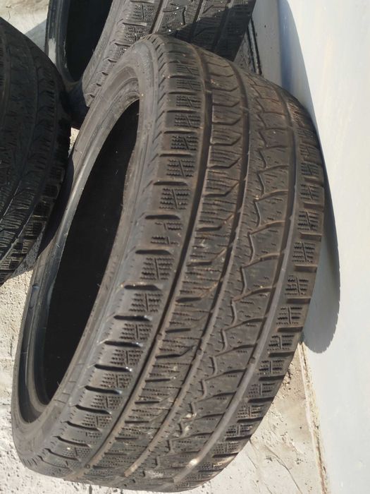 Шины зимние продам