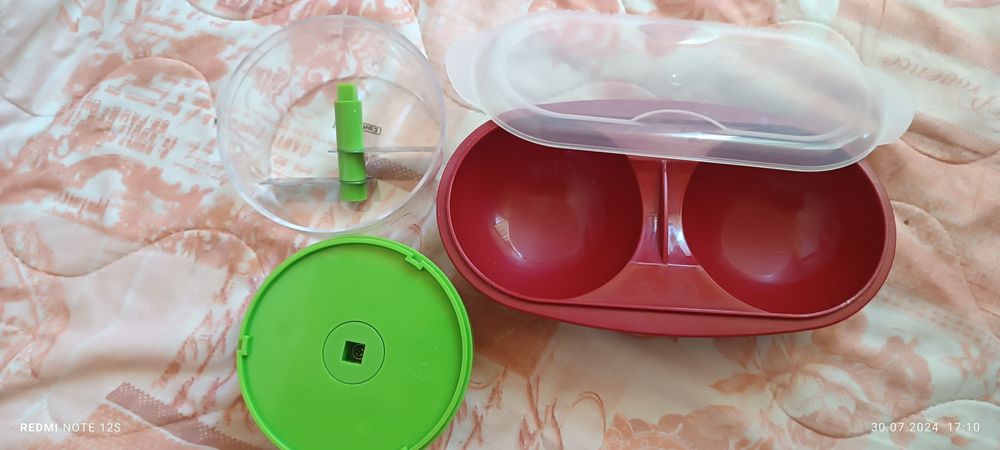 Ръчен чопър и съд за поширане на яйца в микровълнова