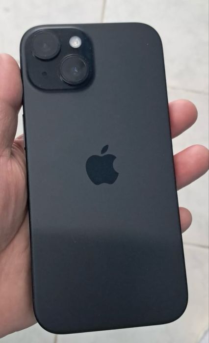 Продам айфон  15 в идеальном состояние