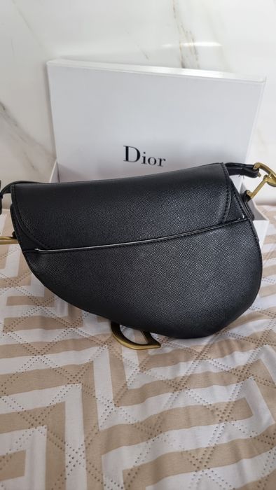 Продам Dior Saddle bag