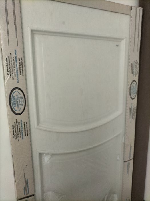 Продам дверь новую.