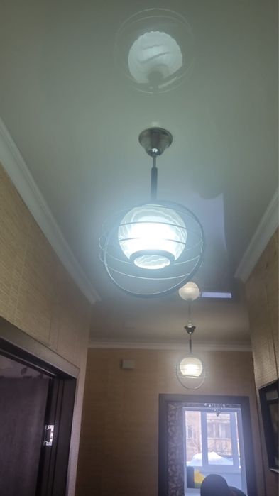 Продаются 2 одинаковые люстры