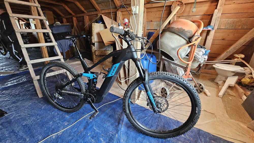 Bicicleta Cube Stereo Hybrid 140 HPC Race 625 29 black/blue