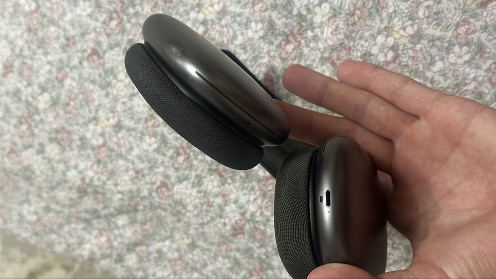 Airpods Max (1 поколения)