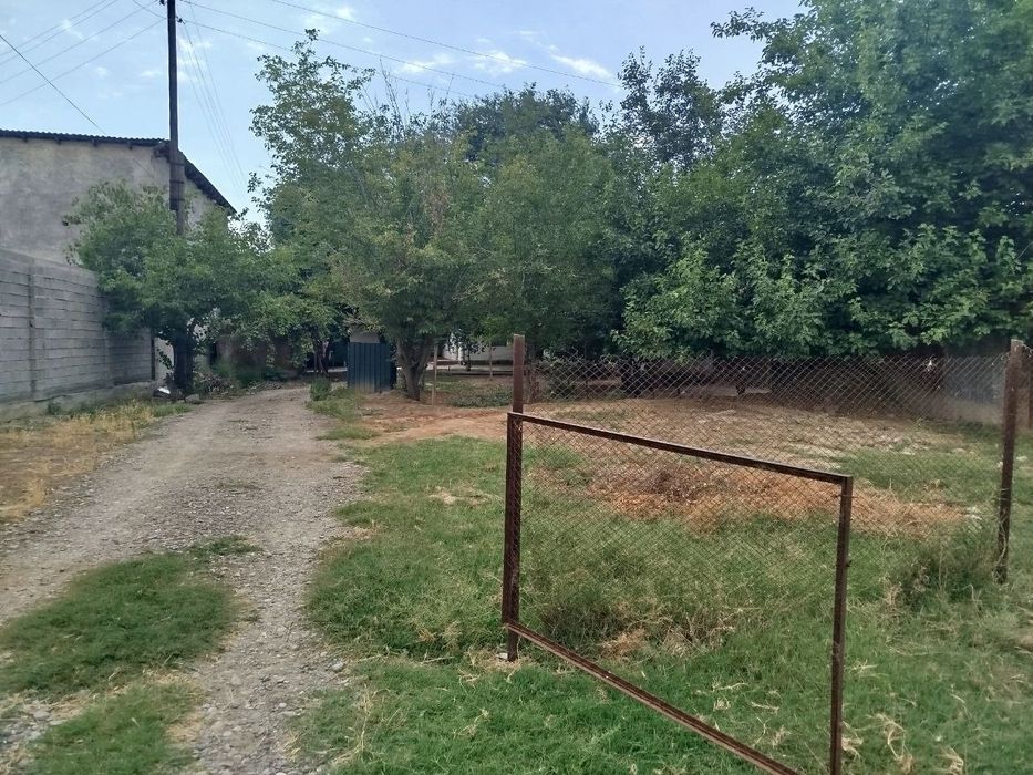 Продается дом в городе Гулистан ул.Бунедкор дом 100/4 (5,61  сотка)