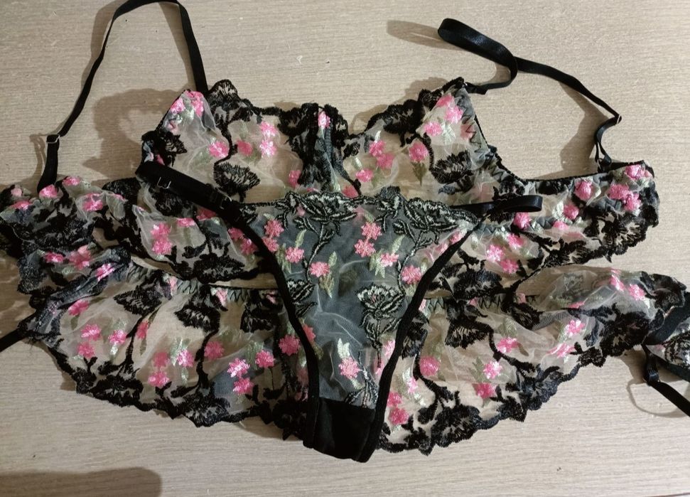 Нижнее белье кружевное