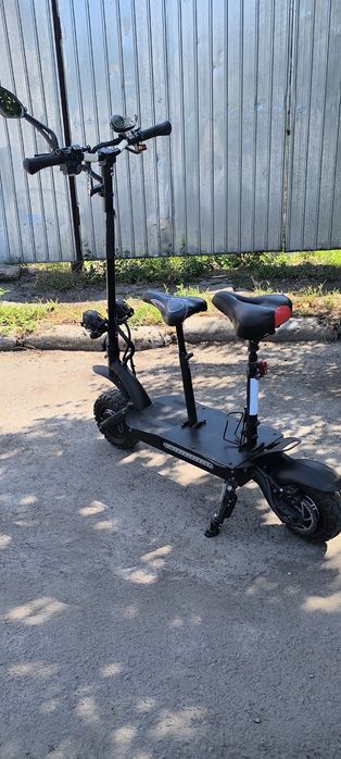 Vând  diferite Tije  Scaune