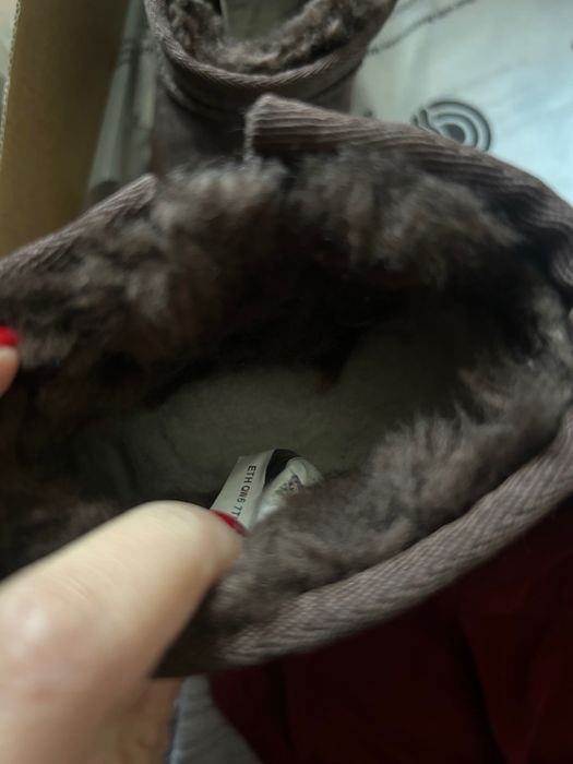 Ugg кафяви 28.5 носени веднъж