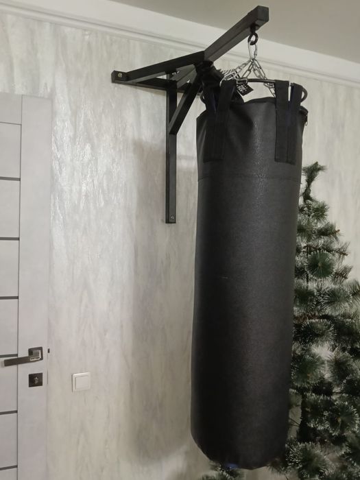 Продам длинную боксёрскую грушу