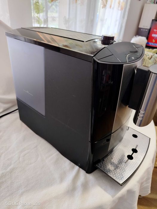 Автоматична кафемашина Miele. Кафе машина Miele.