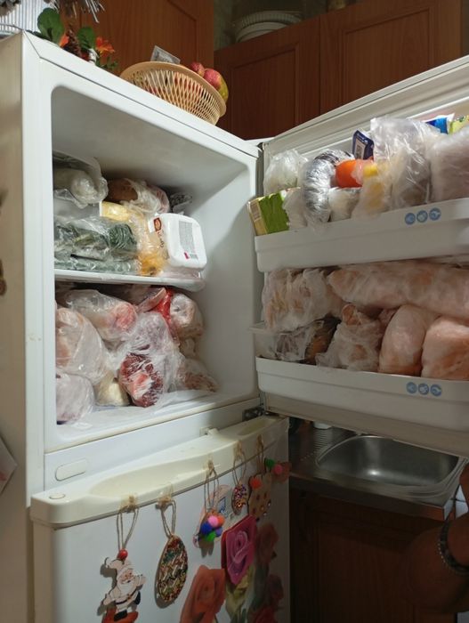 Холодильник lg  продам