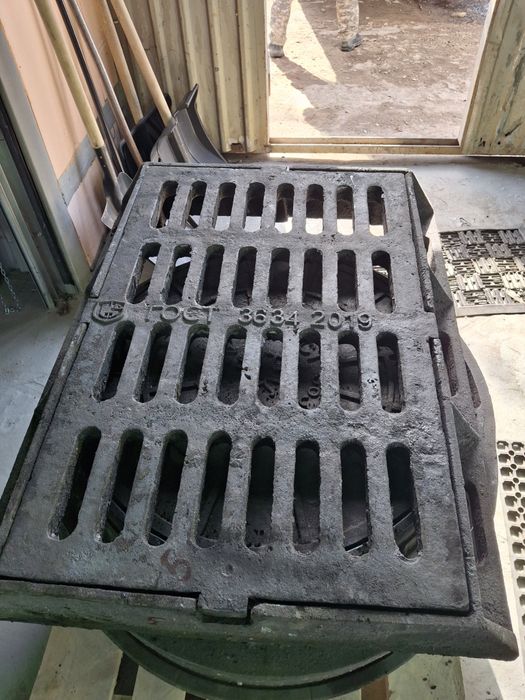 Продам люки чугунные