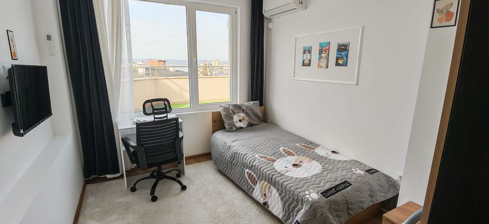 Дава се под наем Четиристаен апартамент в Бургас, Лазур - 144 кв.м за 1097.01 € - Снимка #11