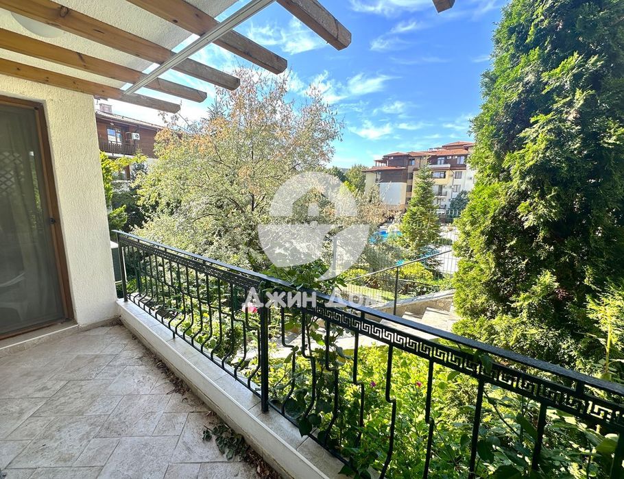 Продава се Двустаен апартамент в Свети Влас - 56 кв.м за 1554 €/кв.м - Снимка #2