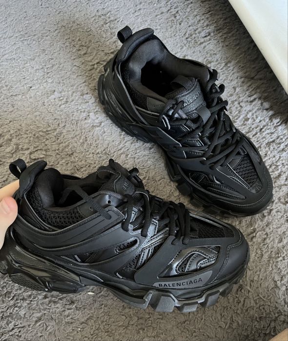 Balenciaga Track Black