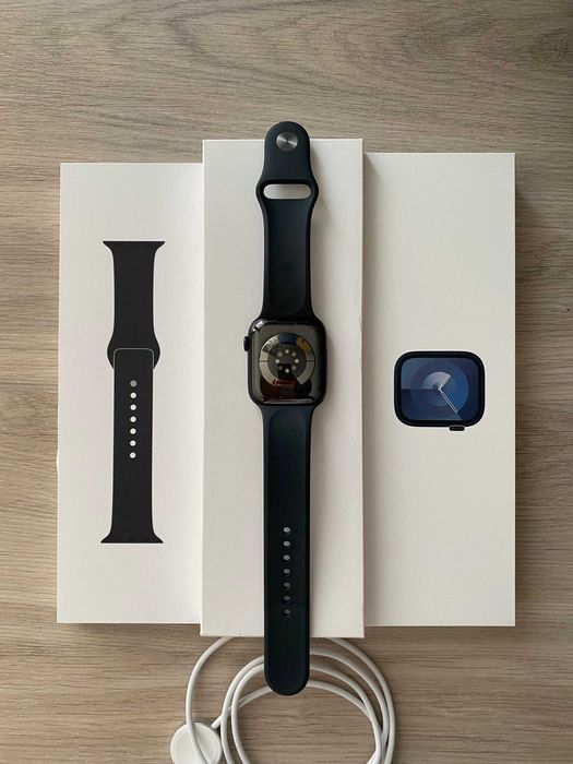 Apple Watch 9 45mm GPS Midnight