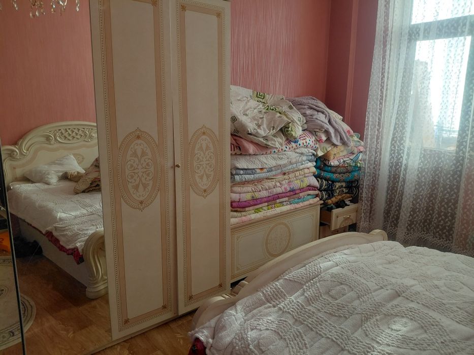 Продаю спальный и сундук