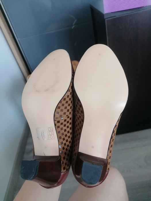 Pantofi piele noi mărimea 34