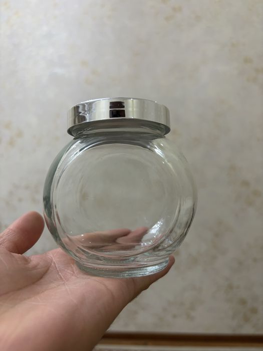 Банка стеклянная