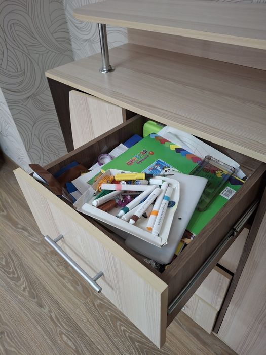 Продаю большой комод