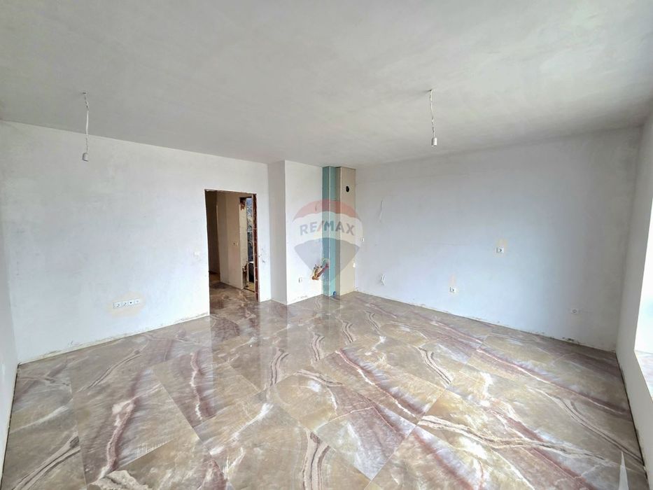 Тристаен апартамент за продажба, кв. Вл. Варненчик НК4444