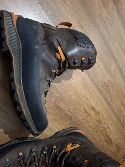 Зимни туристически обувки ALPINA