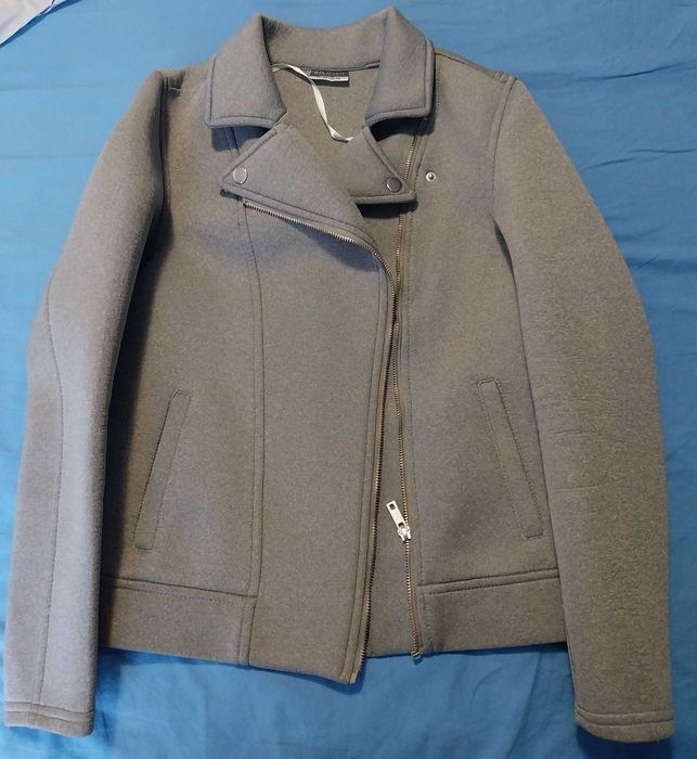 Дамско яке в сиво