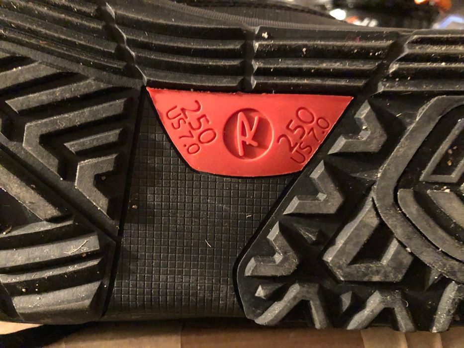 Ски и сноуборд обувки за деца