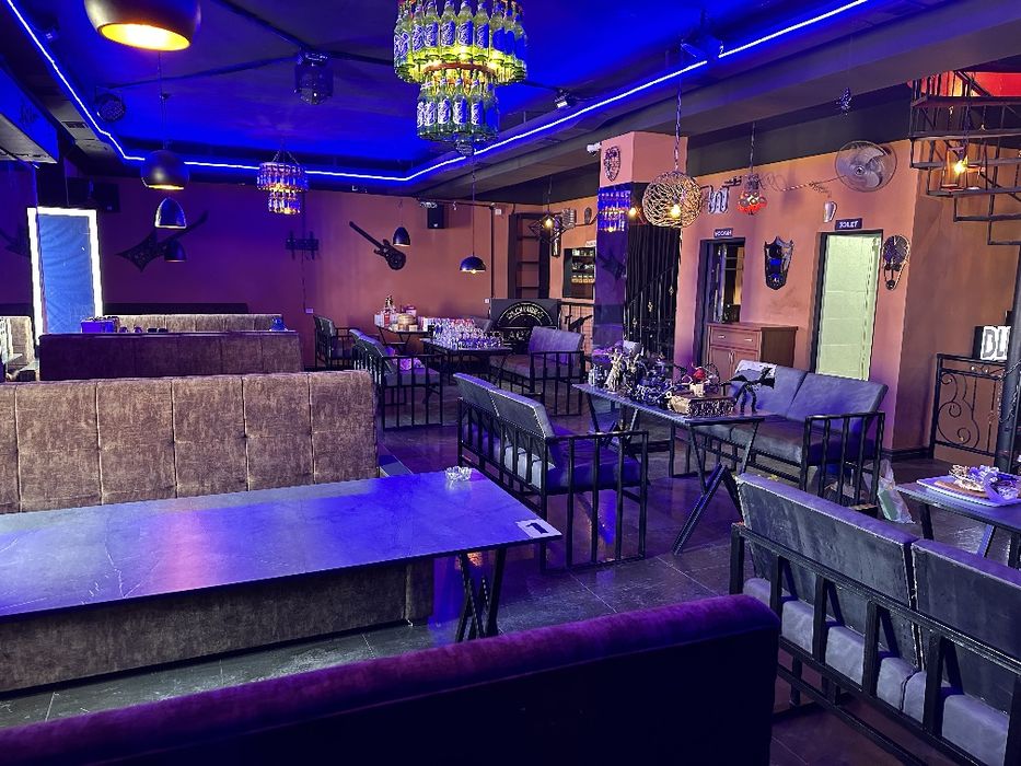 Tayor biznes. Kafe restoran klubnika shrinlik fastfood ochish uchun