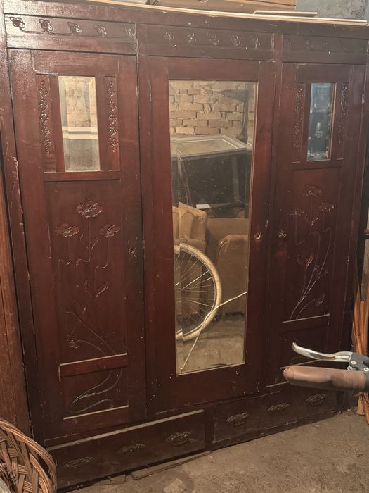 Антични старинни мебели ретро