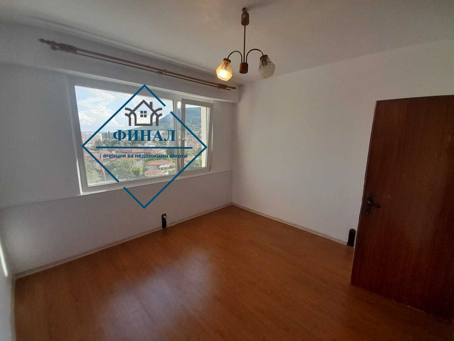 Продава се Тристаен апартамент в Шумен, Добруджански - 78 кв.м за 1079 €/кв.м - Снимка #9