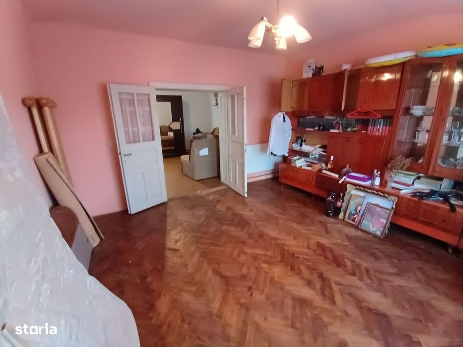 Casa cu 2 camere / Bozias / 90mp / str Secerii