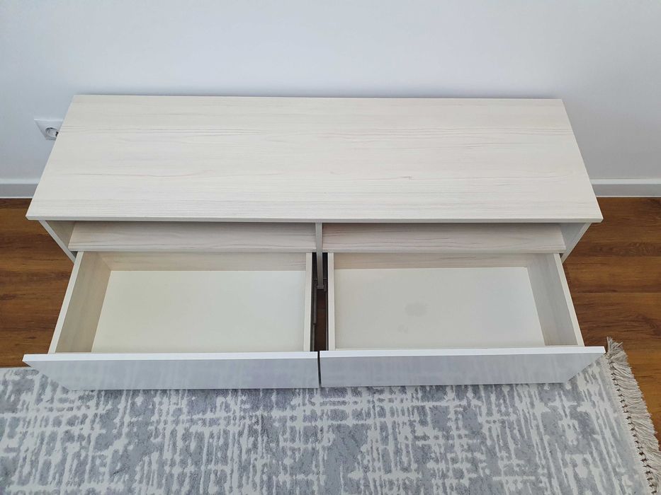 Продам Тумбу под Телевизор