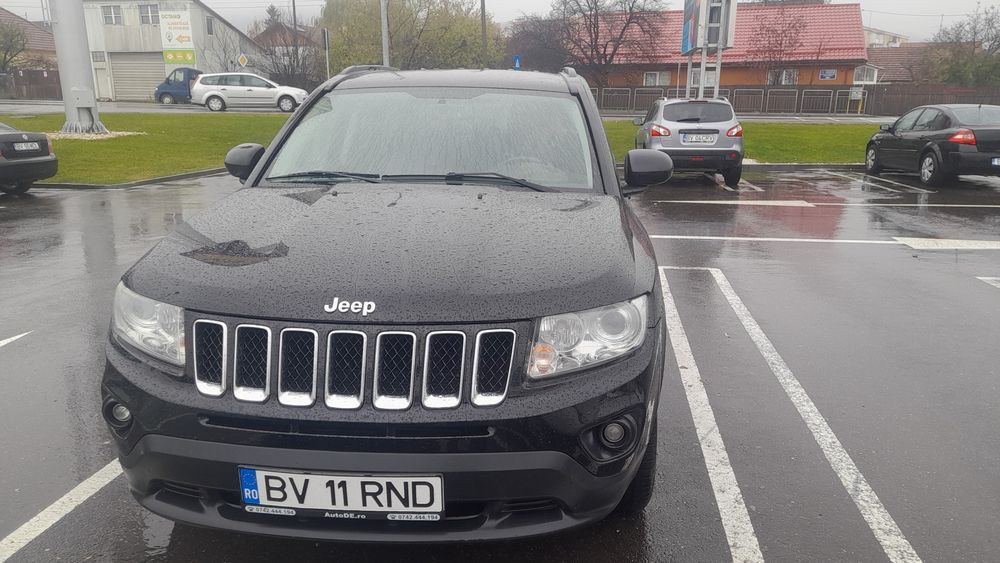 Vând Jeep cmpas an 2011 cp 173