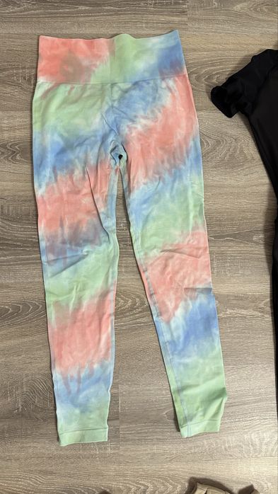 Фитнес лосины, комбенизон