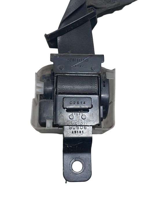 Centura De Siguranta Dreapta Fata Mitsubishi L200 - 2001 Adn1010