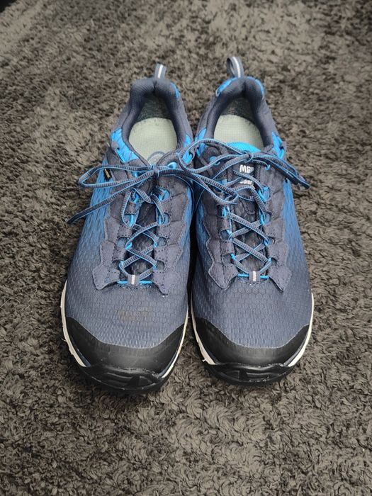 Туристически обувки Meindl