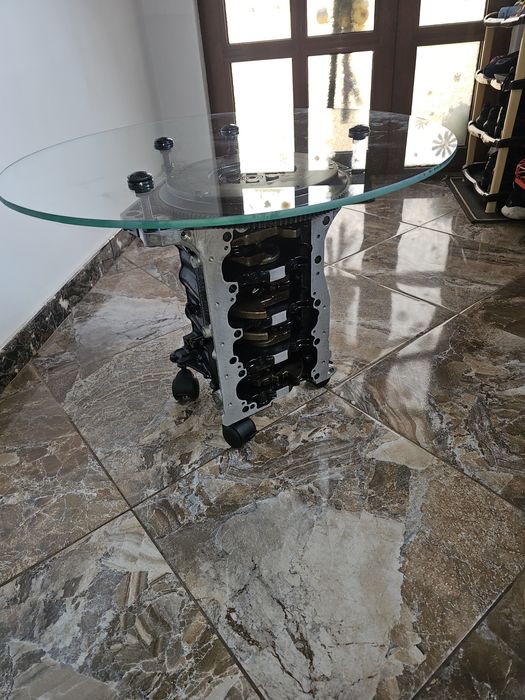 Masa de cafea bloc motor