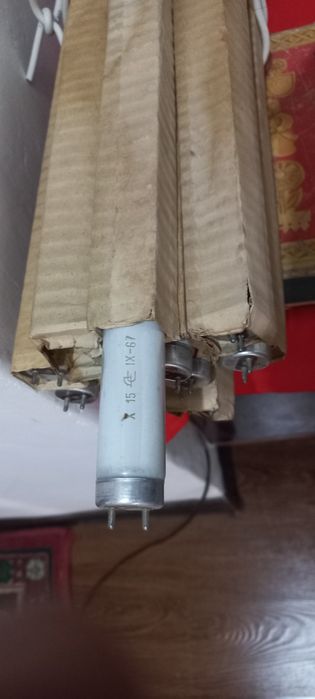 Разные медицинские шланги,тиски,иструменты для рехбу по дереву и др.