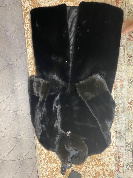 Продаю шубу. Размер S (42-44)