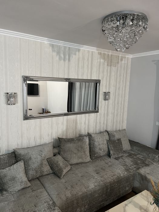 Corpuri de iluminat, aplice/lustre tavan si perete