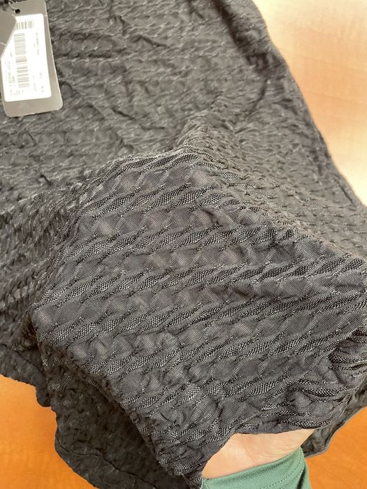 Дамски черен топ Emporio Armani