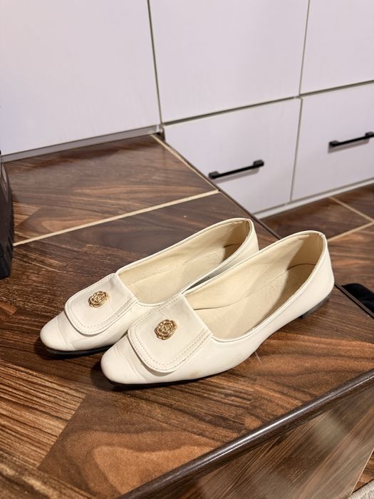 обувь женский , балетки классические бежевые